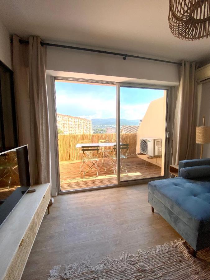 Superbe T2 Equipe Proche Centre Ville Ajaccio Avec Parking Ngoại thất bức ảnh
